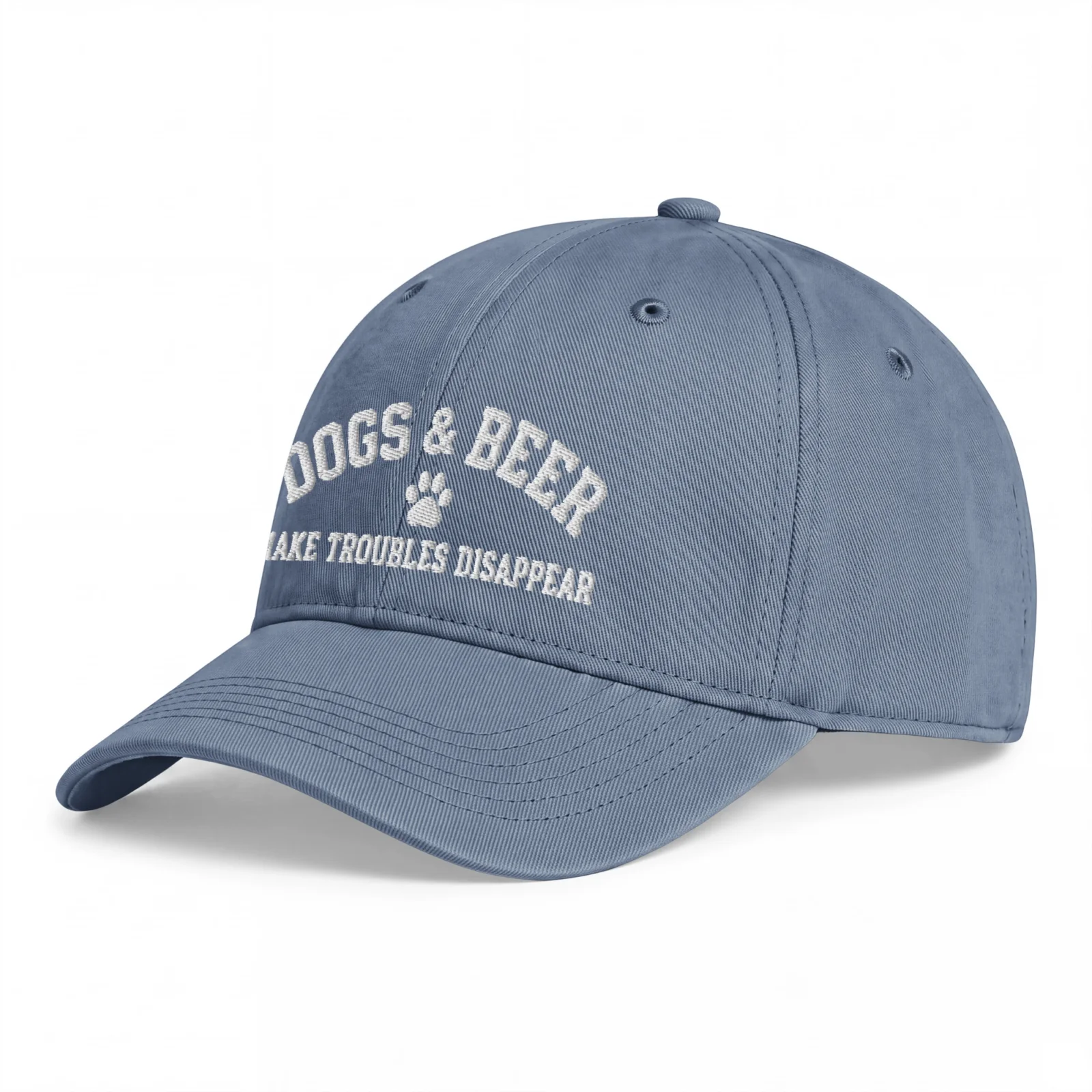 Jeansblå Dad Cap, sedd snett framifrån – Dogs and beer