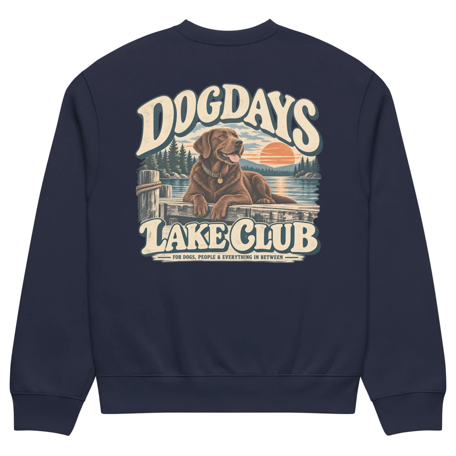 Marinblå crewneck med Labrador-design, bakifrån – Lake Club